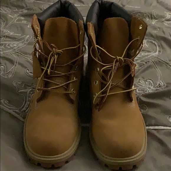 timberlands size 6